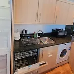 Ao Home Lettings - Ferry Quays - Brentford