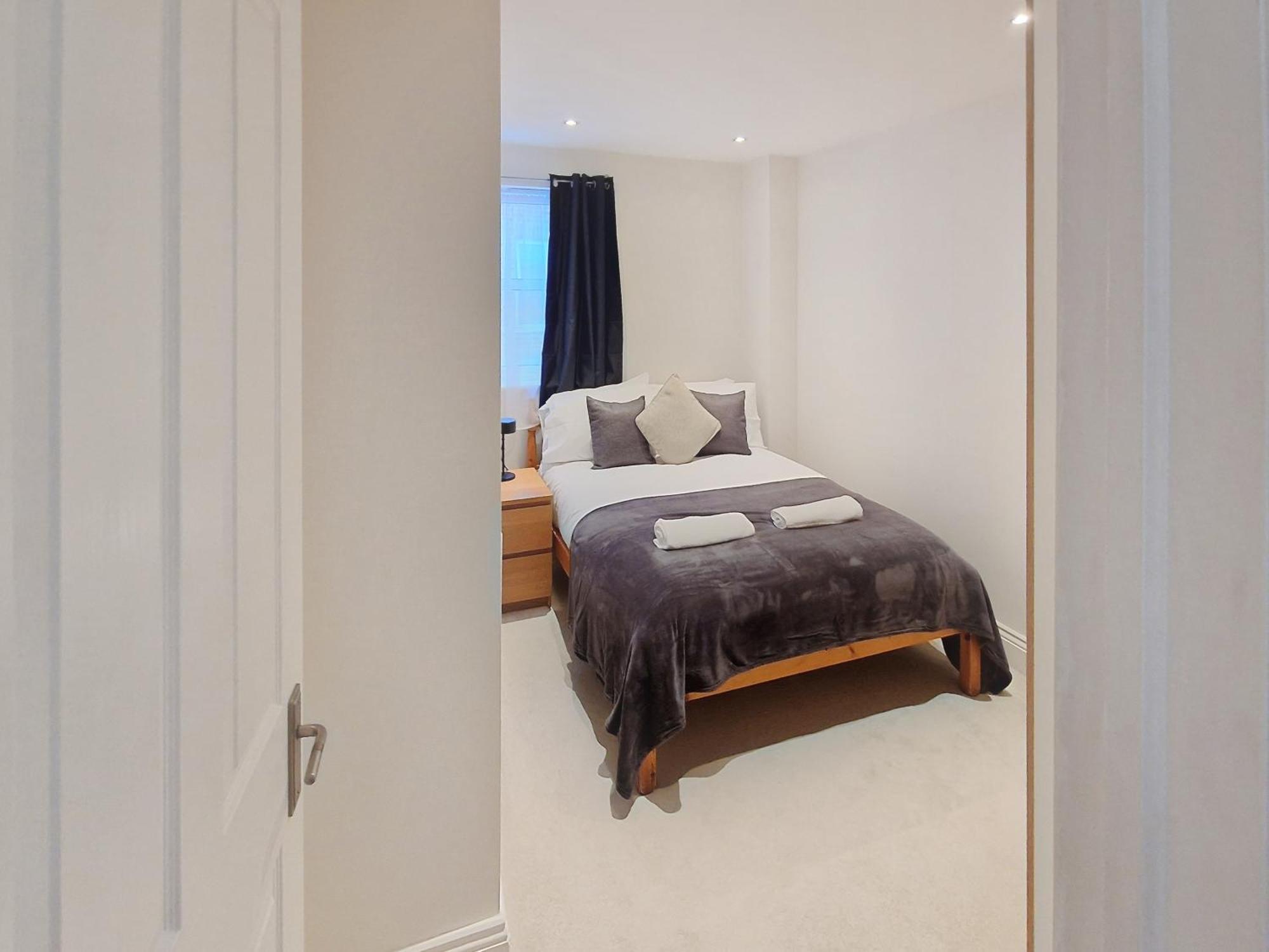 Appartamento Ao Lettings - Ferry Quays - Brentford *