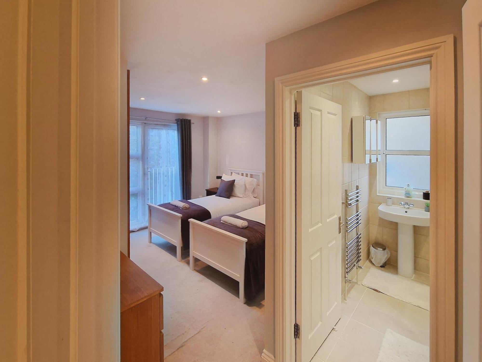 Ao Lettings - Ferry Quays - Brentford * Londra