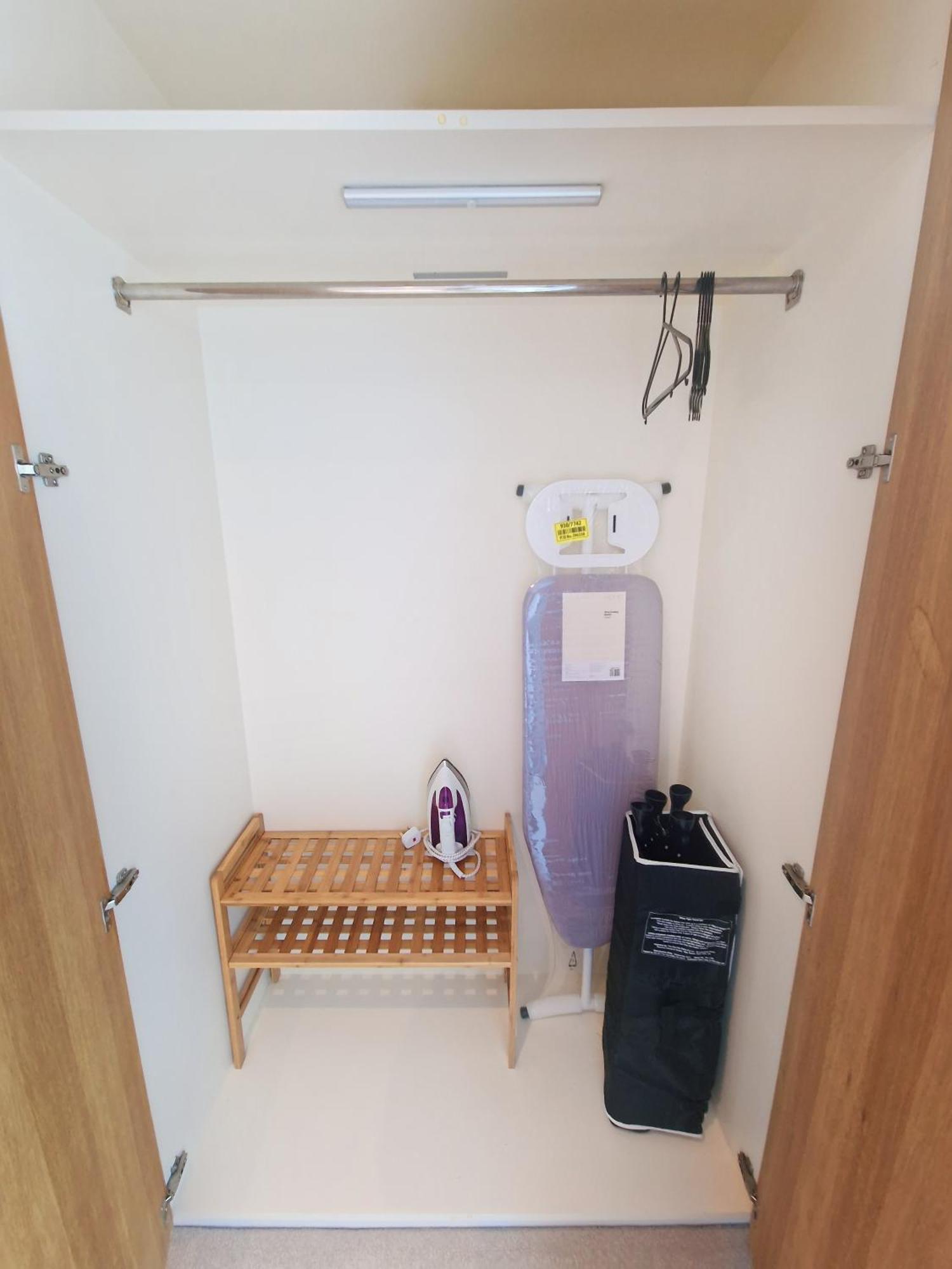 Ao Lettings - Ferry Quays - Brentford *