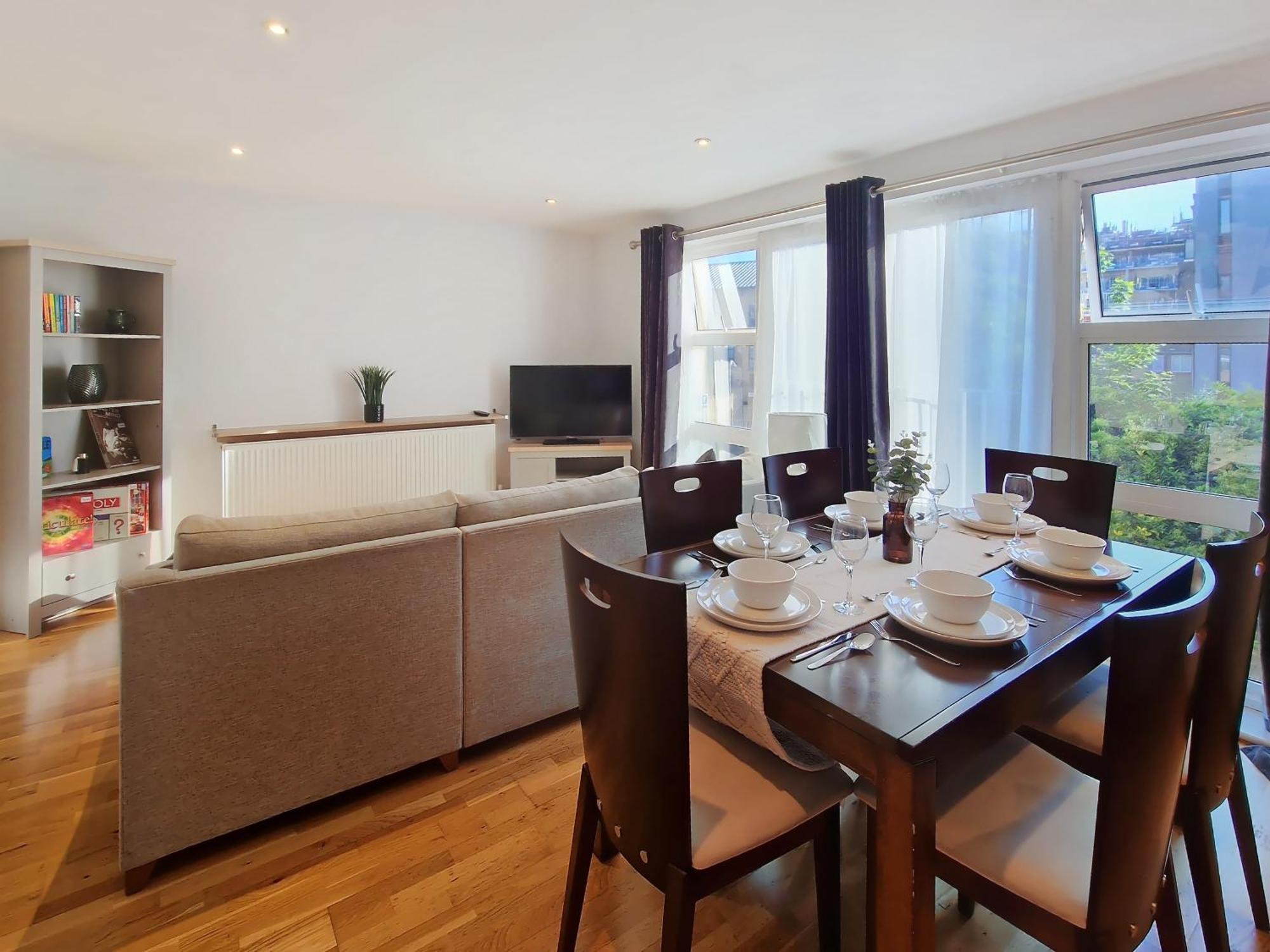 Ao Lettings - Ferry Quays - Brentford Appartamento